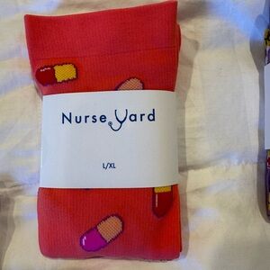 Nurse Yard Red Socks with Pill Design